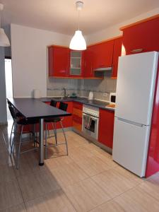 La Maestra Apartment