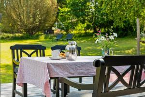 Charming Cottage Near Heatherhill With Jacuzzi