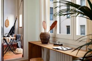 Bingin - 3 bedrooms and balcony in Eixample Dreta