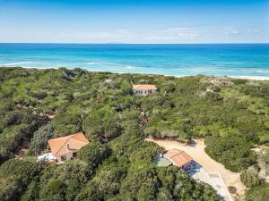 Sardinian Seaside Retreats img1