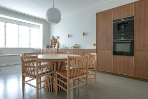 Spacious 3-Bedroom Apartment in Embassy District