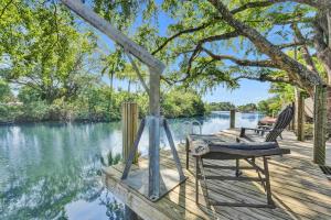 Private Waterfront Paradise