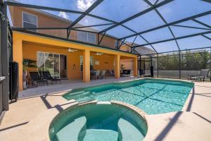 441 Luxurious Villa with Private Pool and Spa 6 Bedrooms 4 Bathrooms