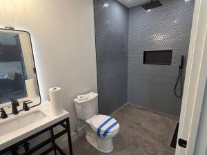 The Dim Light - One Bedroom