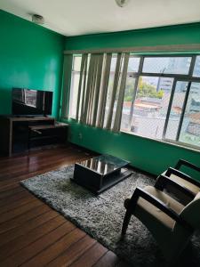 Apartamento de Dois quartos completo, no centro da cidade