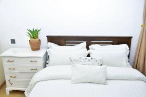 Luxury 2 Bedroom Apartment-Swimming pool,Gym,Kids Play Area