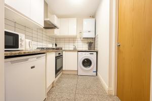 Modern Studio on Wardour Street in the Heart of Soho, 1st Floor, No Lift 2WD