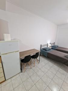 Dianas Cozy 24 Studio