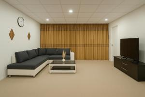 Gelijkvloers apt, supermarkt voor de deur, winkels & terrasjes op wandelafstand