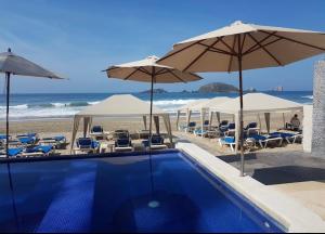 Exclusive Luxury Waterfront Villa in Marina Real - Ubytování bez kategorie ve městě Zihuatanejo