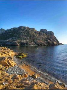 Adosado cerca de la playa y club de buceo con piscina en calabardina, Aguilas