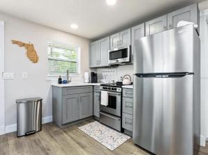 Book Me Baby! Wildflower Inn Siesta Key #6 Bird of Paradise