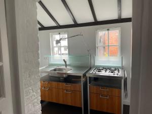 Solwerderstraat 12 - Hangende Keuken