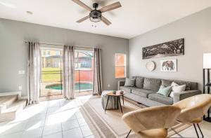 Family Townhome Near Disney w Heated Pool