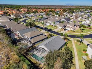 Lake Berkley Getaway – 5BR Resort Home