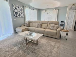 Heated Pool 5-Star Amenities Near Disney