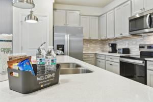 5BR Pool Home w Game Room Near Disney