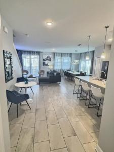 Family Getaway near Disney Sleeps 13