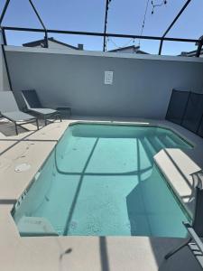 Family Getaway near Disney Sleeps 13