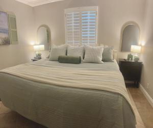 L9 Ocean Walk freshly painted and nicely decorated.