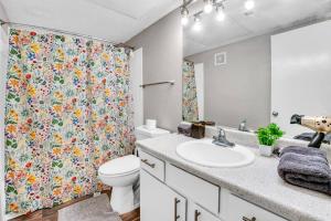 Brand New Studio 1 Bath Gym Access