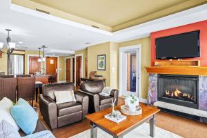 Exciting Rockies 1BR Escape with Hot Tub, Pool and BBQ