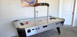 Hot Tub, Kayaks, Game Room, Boat Parking, Fire Pit, King, WD
