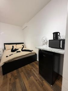 London Clapham Room - Local