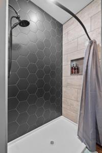 Downtown Urban Loft above Restaurants