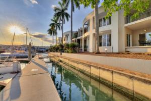 Cullen Bay Perfection