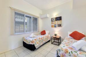 Cullen Bay Perfection