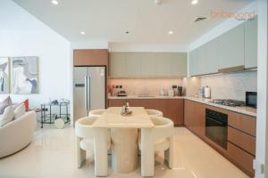 Private Beach Access with Luxury Beachfront Lifestyle