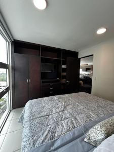 12th Floor CViews Andamar Walking Beach