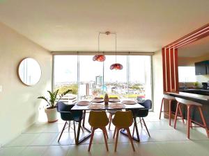 12th Floor CViews Andamar Walking Beach