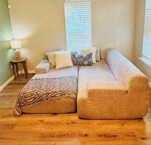 Downtown Fort Smith Apartment with Yard Pet Friendly