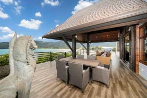 35 - Vast Beach Front Villa