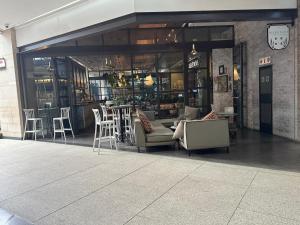 Delarose business leisure Studio