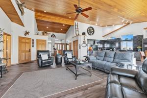 Silverthorne Retreat Hot Tub & Views