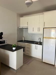 La Esquinita de abajo