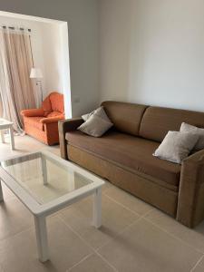 La Esquinita de abajo