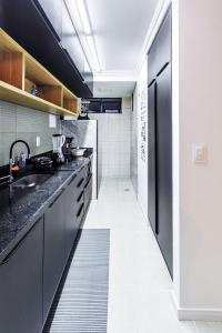 Flat espaçoso no Manaíra, a 100m da praia e ao lado do Mag Shopping