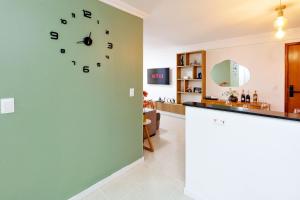 Flat espaçoso no Manaíra, a 100m da praia e ao lado do Mag Shopping