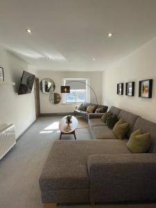 Spacious City Centre Property