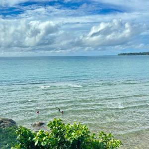 35 - Vast Beach Front Villa