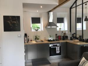 Charming T2 near Beach & Market, Charmant T2 tout près de la plage et du marché