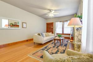 Stroll to Bradenton Riverwalk! Stylish Apartment