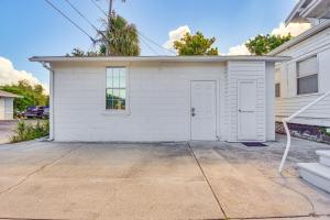 Walkable Studio 1 Mi to Riverwalk & Dtwn Bradenton