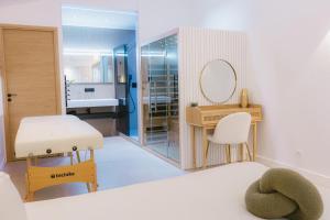 Sauna - Massage - Double Shower - Luxe in Romans