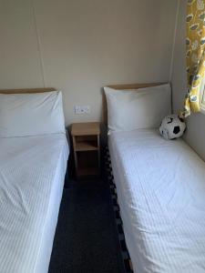 3 Bedroom Caravan, New Beach Holiday Park