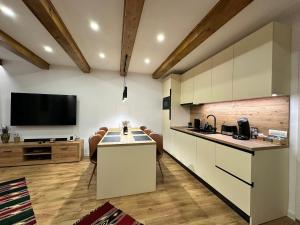 Central House - Modern Apartment